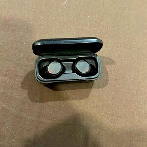 Skull candy spoke earbuds good condition!